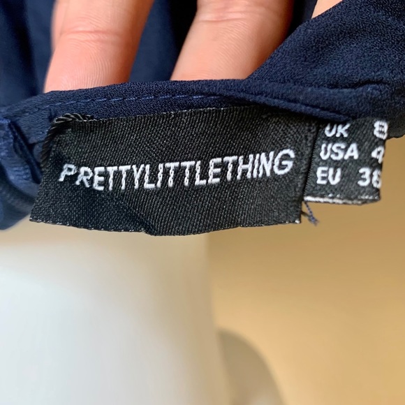 Prettylittlething bell sleeve playsuit - Picture 9 of 9